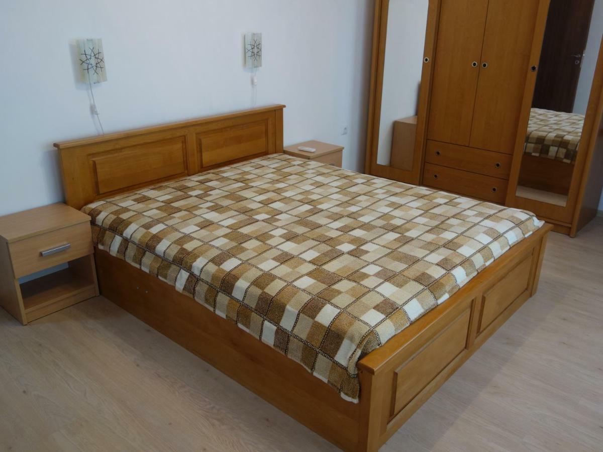 Sea Garden Marina 2 Apartment Varna Bagian luar foto